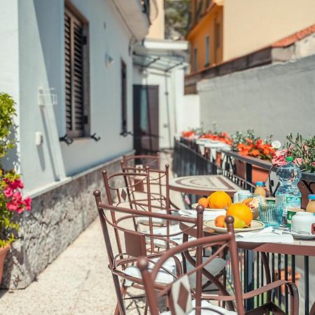 Elegant R&B Floridia Bed & Breakfast Taormina Exterior photo