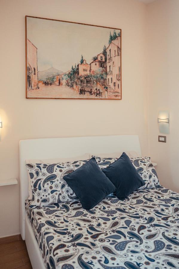 Elegant R&B Floridia Bed & Breakfast Taormina Exterior photo